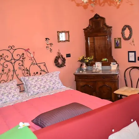 Casa Margherita فندق مبيت وإفطار تاورمينا